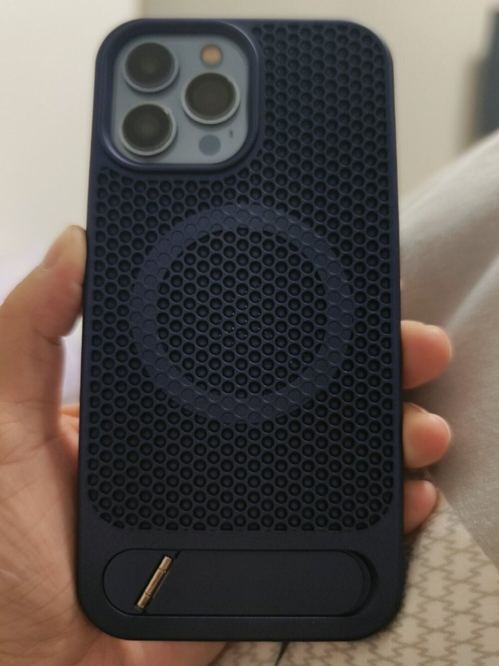 Cool Navy Mesh MagSafe Phone Case | Kickstand
